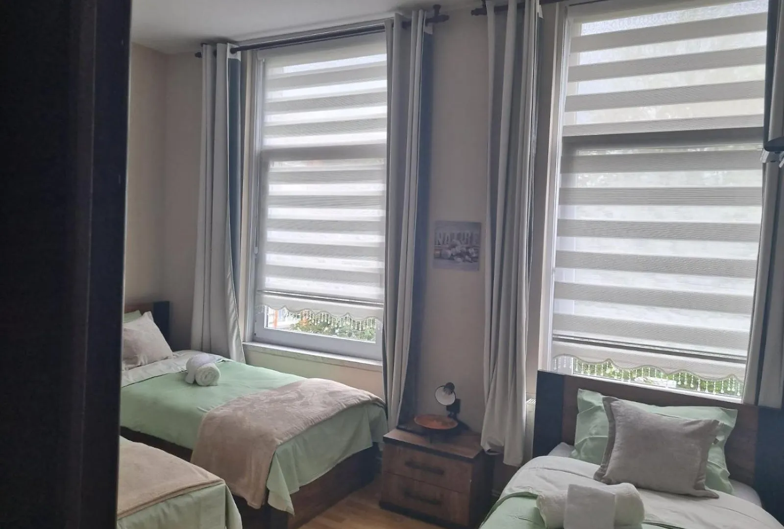 Guesthouse Djulia خنت 0*,